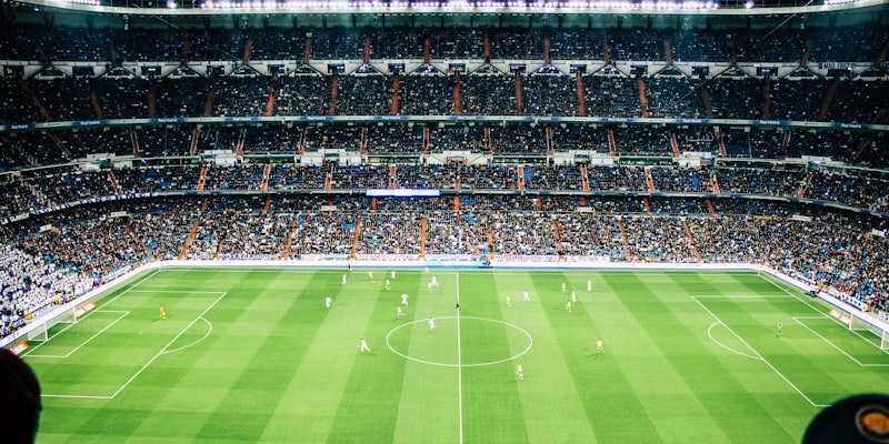 英格兰国家队新星在比赛中带球突破